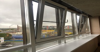 Холодное остекление балкона Боровичи цена от 8303 руб. м/п. за 50 часов