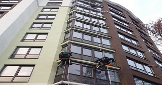 Установка крыши на балкон Боровичи цена от 1038 руб. м/2.