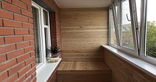 Отделка, остекление, утепление балконов в Боровичах от 208 руб. м/2.